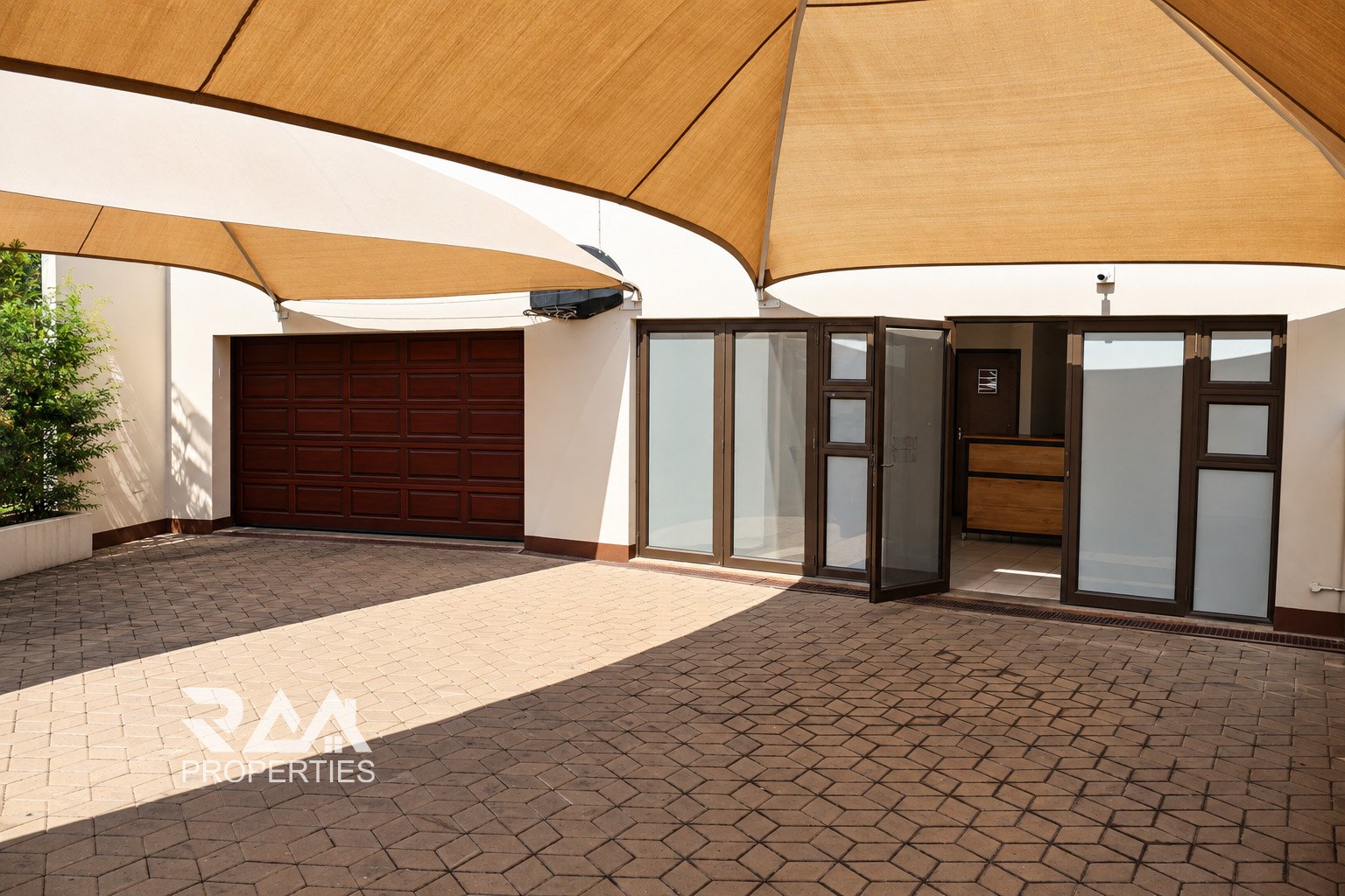 Commercial Office Property in Windhoek West