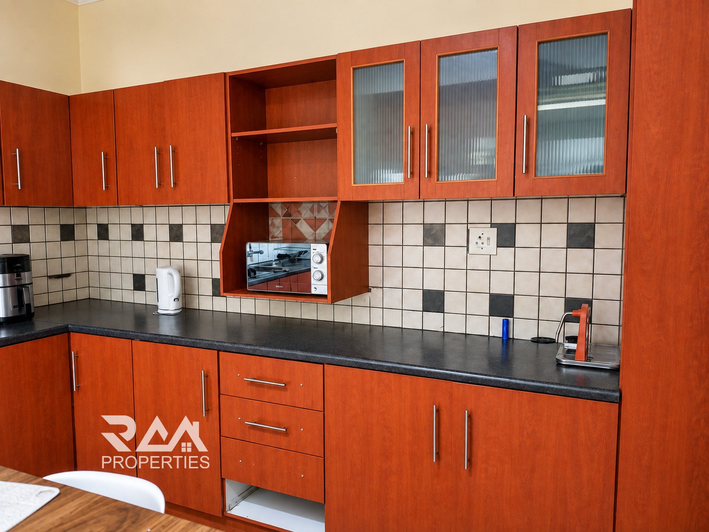 Spacious 4-Bedroom Family Home in Rehoboth