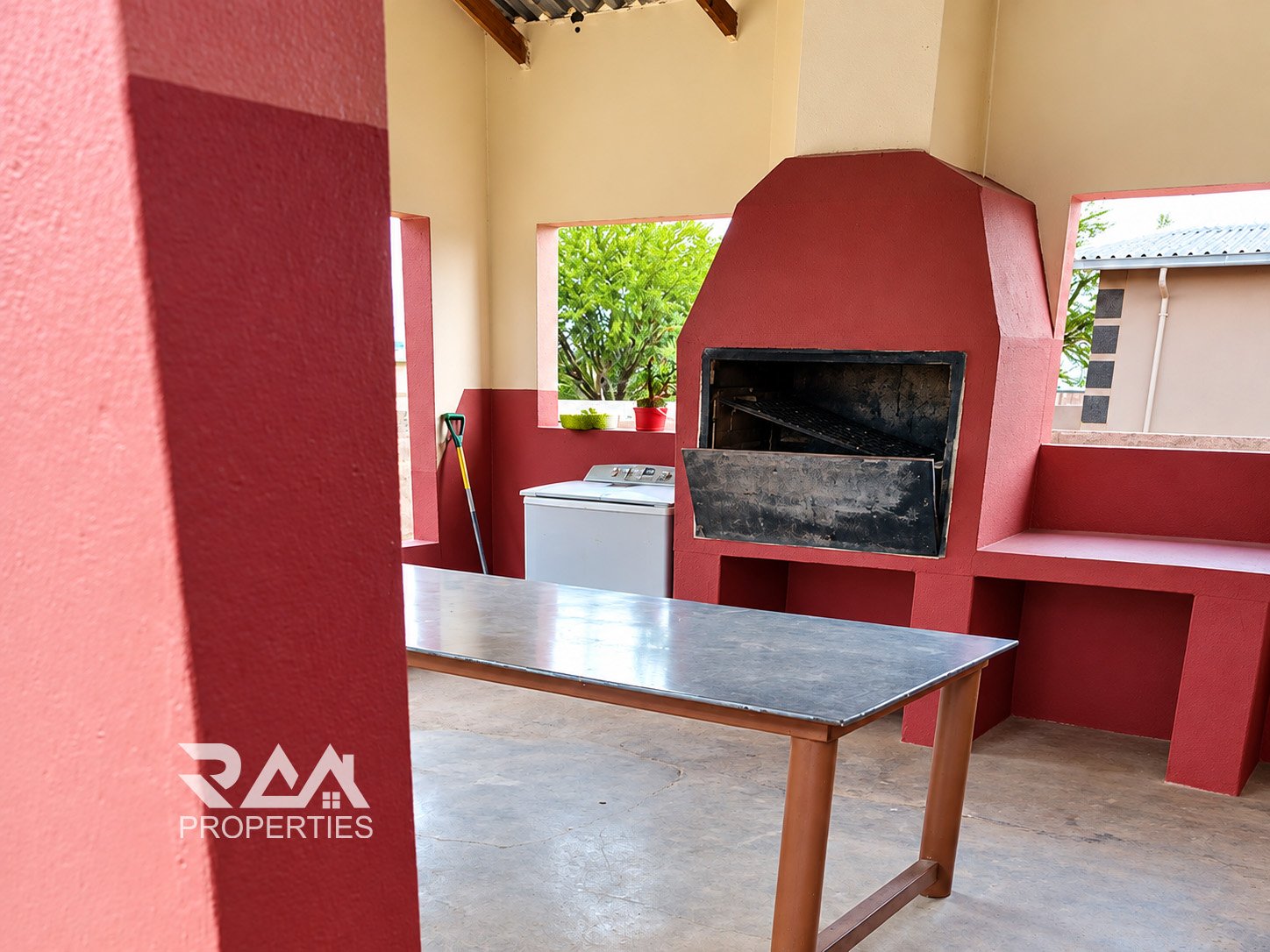 Spacious 4-Bedroom Family Home in Rehoboth